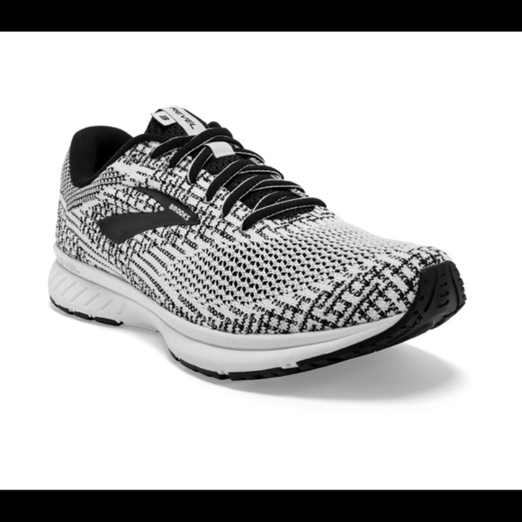 brooks revel 3 women's black and white